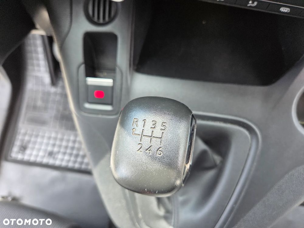 Peugeot Partner - 30