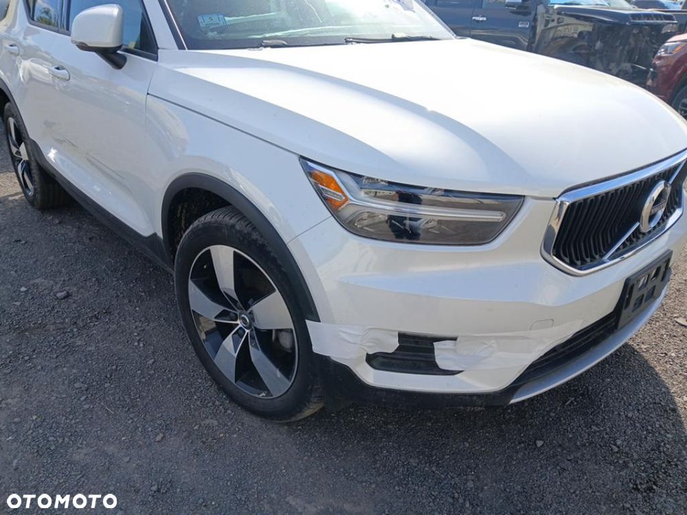 Volvo XC 40 T5 AWD Momentum - 18
