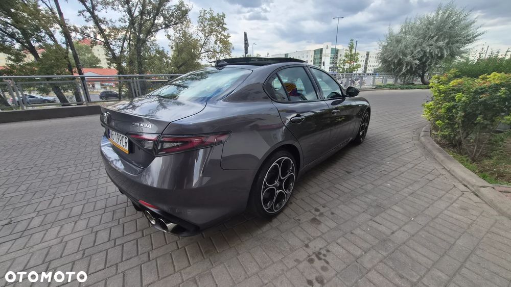 Alfa Romeo Giulia 2.0 Turbo 16V AT8-Q4 Veloce - 9