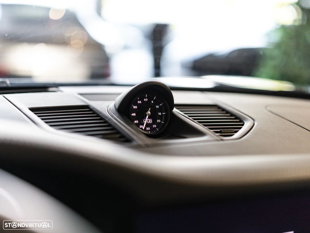 Porsche 911 (992) Carrera PDK - 39