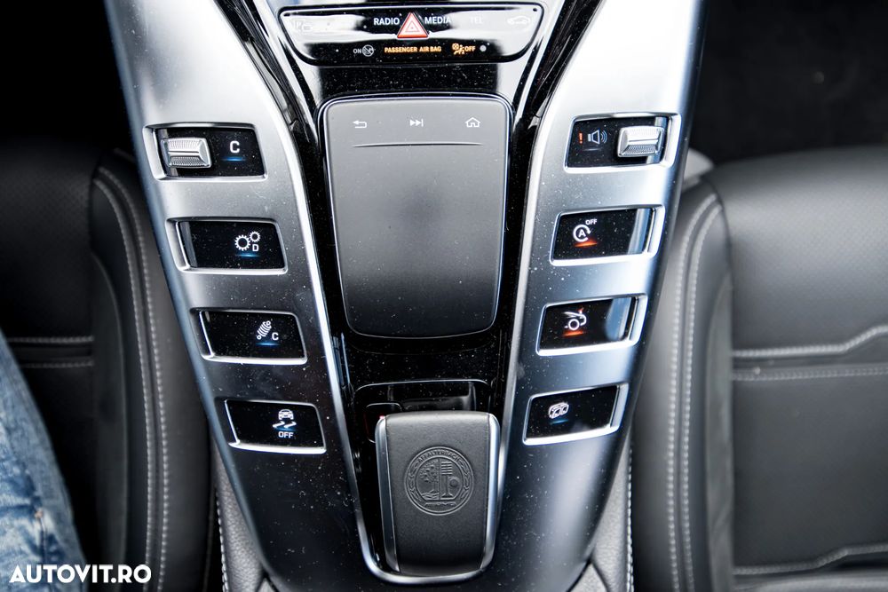 Mercedes-Benz AMG GT 4-door Coupe 43 4Matic+ - 29