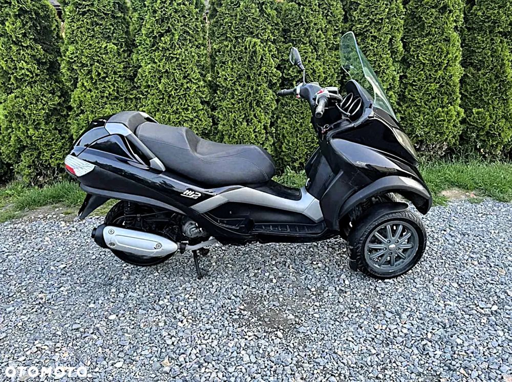 Piaggio MP-3 - 4