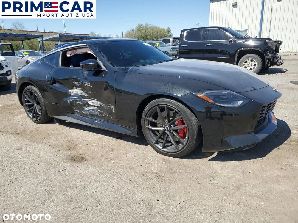 Nissan 370 Z - 4