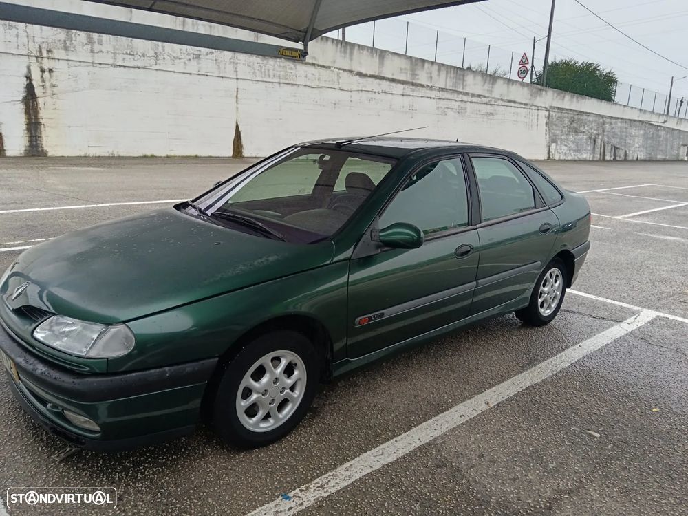Renault Laguna 1.8 RXE - 1
