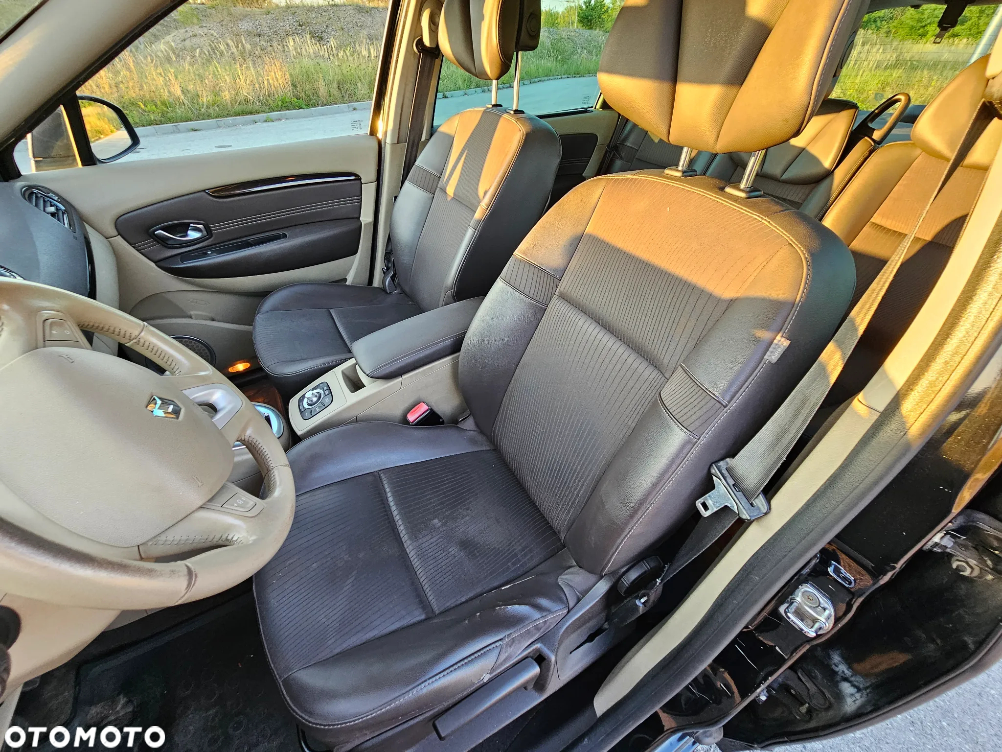 Renault Grand Scenic Gr 1.9 dCi Privilege Euro5 - 11