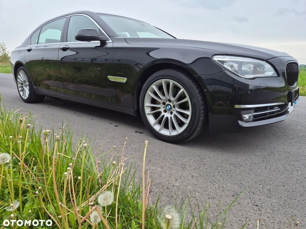 BMW Seria 7 740Li - 12