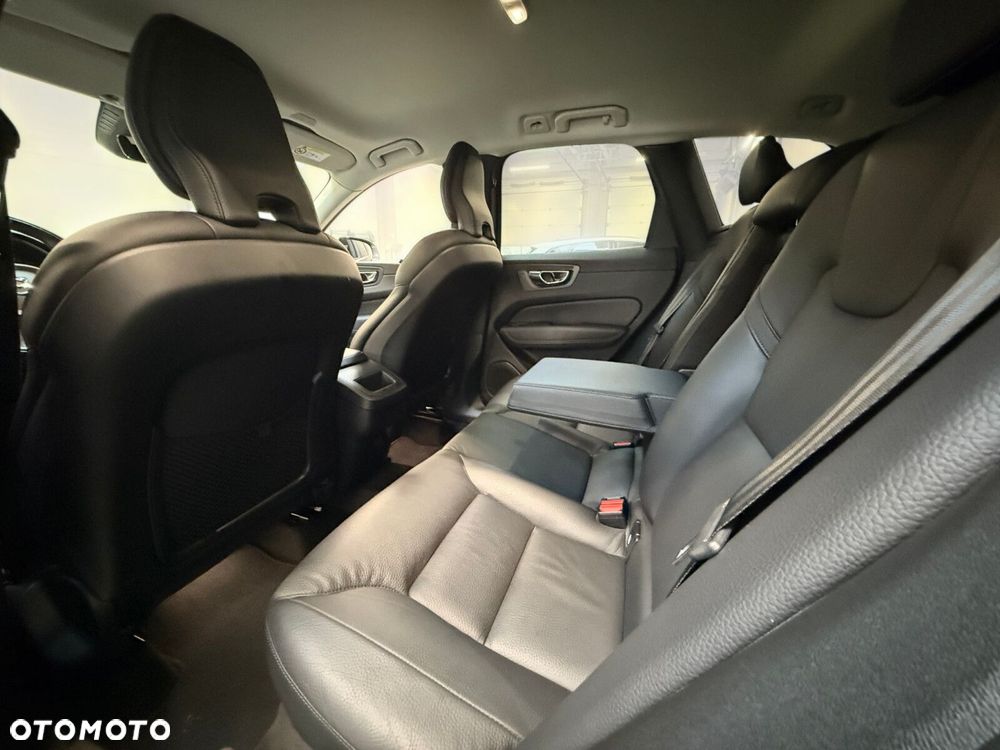 Volvo XC 60 B4 D AWD Inscription - 26