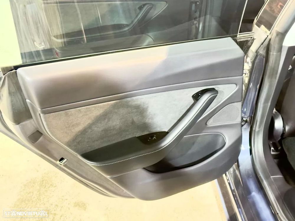 Tesla Model 3 Performance Dual Motor AWD - 12