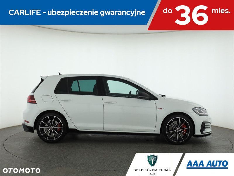 Volkswagen Golf - 8