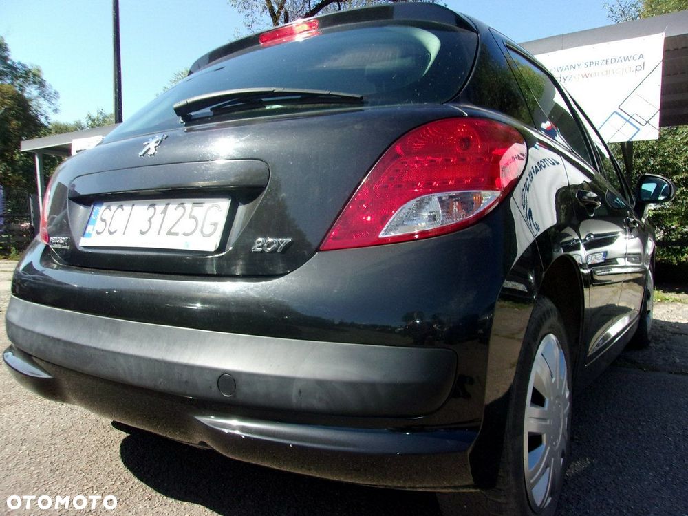 Peugeot 207 - 13