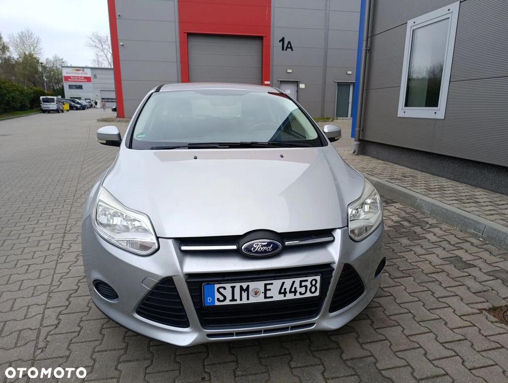 Ford Focus 1.6 Trend EU5 - 10