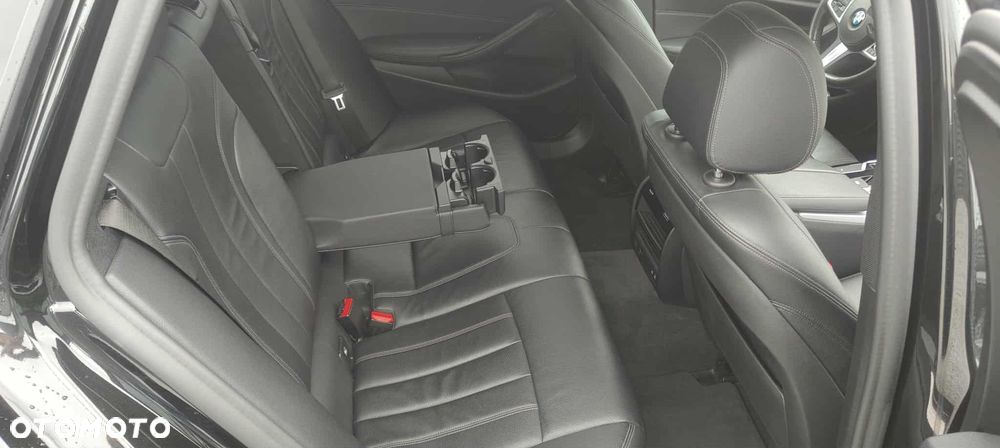 BMW Seria 5 520d M Sport Edition - 24