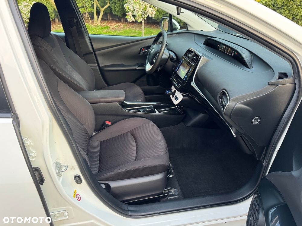 Toyota Prius Hybrid Comfort - 4