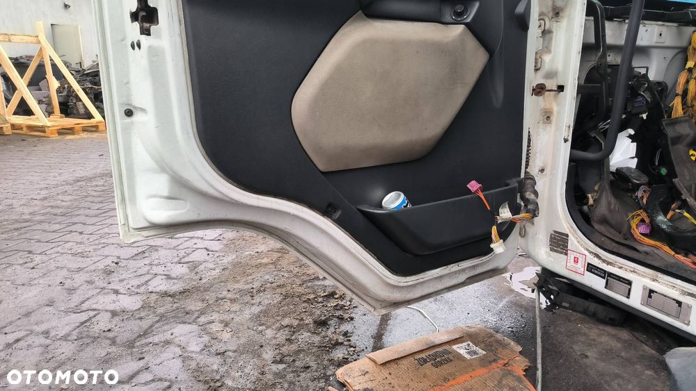 DRZWI LEWE PRZÓD RENAULT PREMIUM 320 DXI - 5