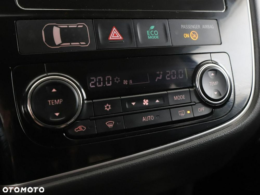 Mitsubishi Outlander Intense + - 27