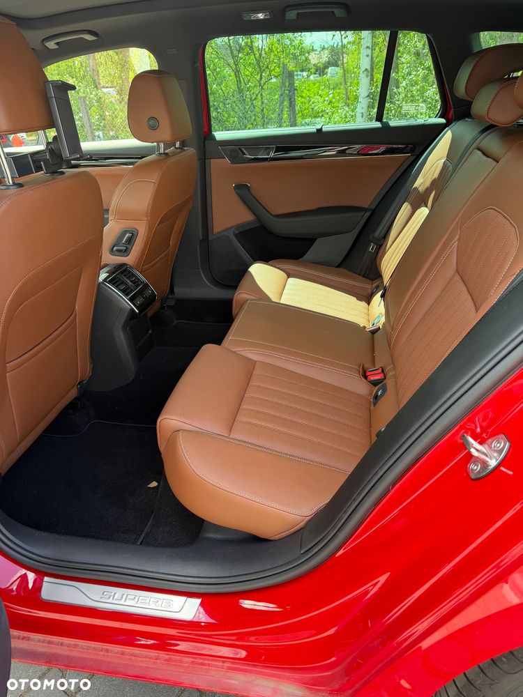 Skoda Superb 2.0 TSI 4x4 L&K DSG - 9