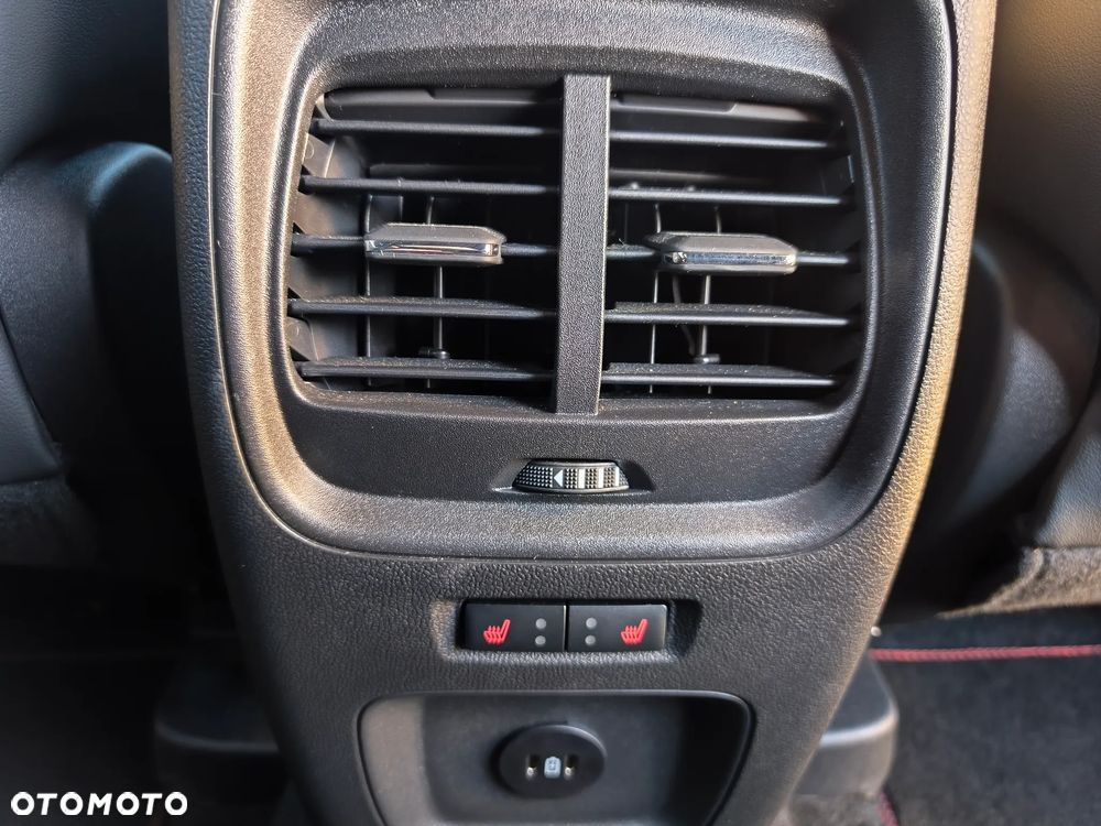 Ford Kuga 1.5 EcoBoost FWD ST-Line X - 22