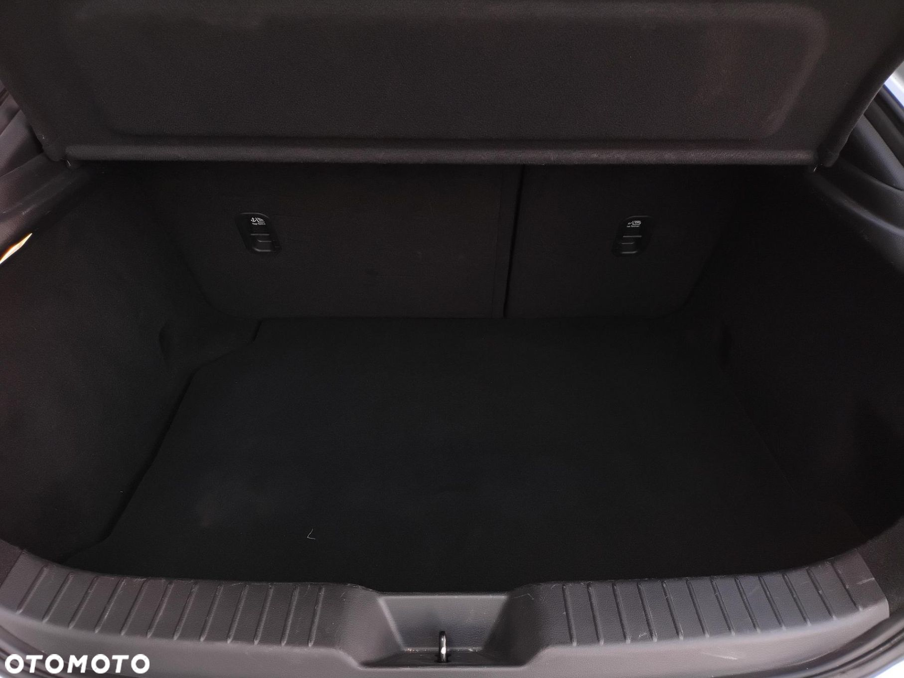 Mazda 3 - 25