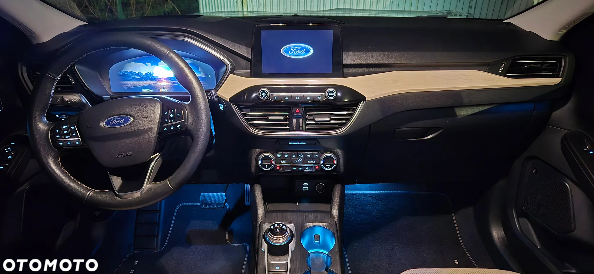 Ford Kuga 2.5 FHEV AWD Titanium - 20