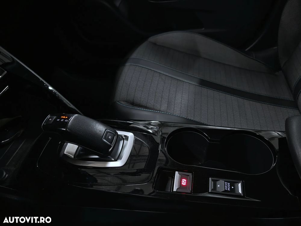 Peugeot 2008 PureTech 130 Stop&Start EAT6 Allure - 25
