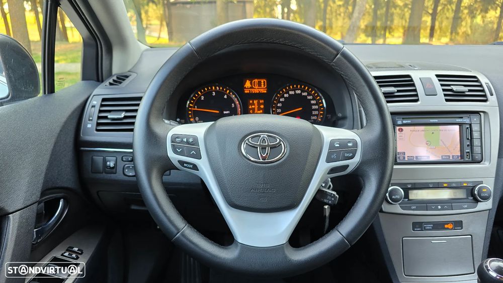 Toyota Avensis SD 2.0 D-4D Exclusive +Pele+GPS - 43