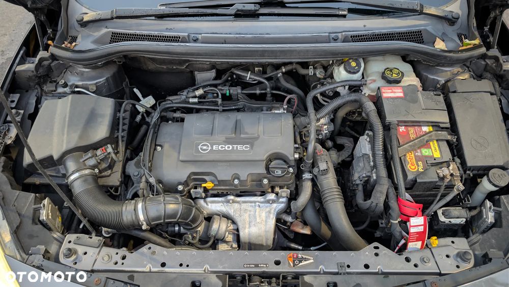 Opel Astra 1.4 T Sport S&S - 14