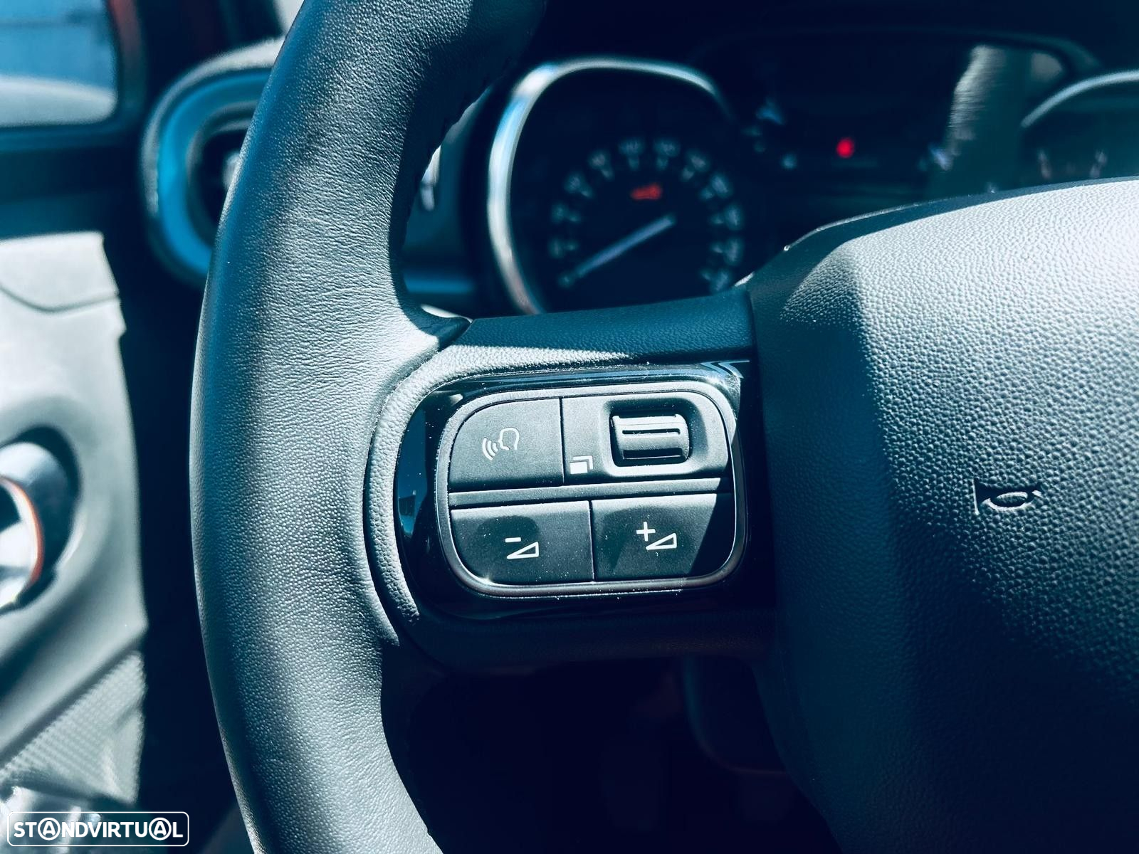 Citroën C3 1.2 PureTech Shine - 21