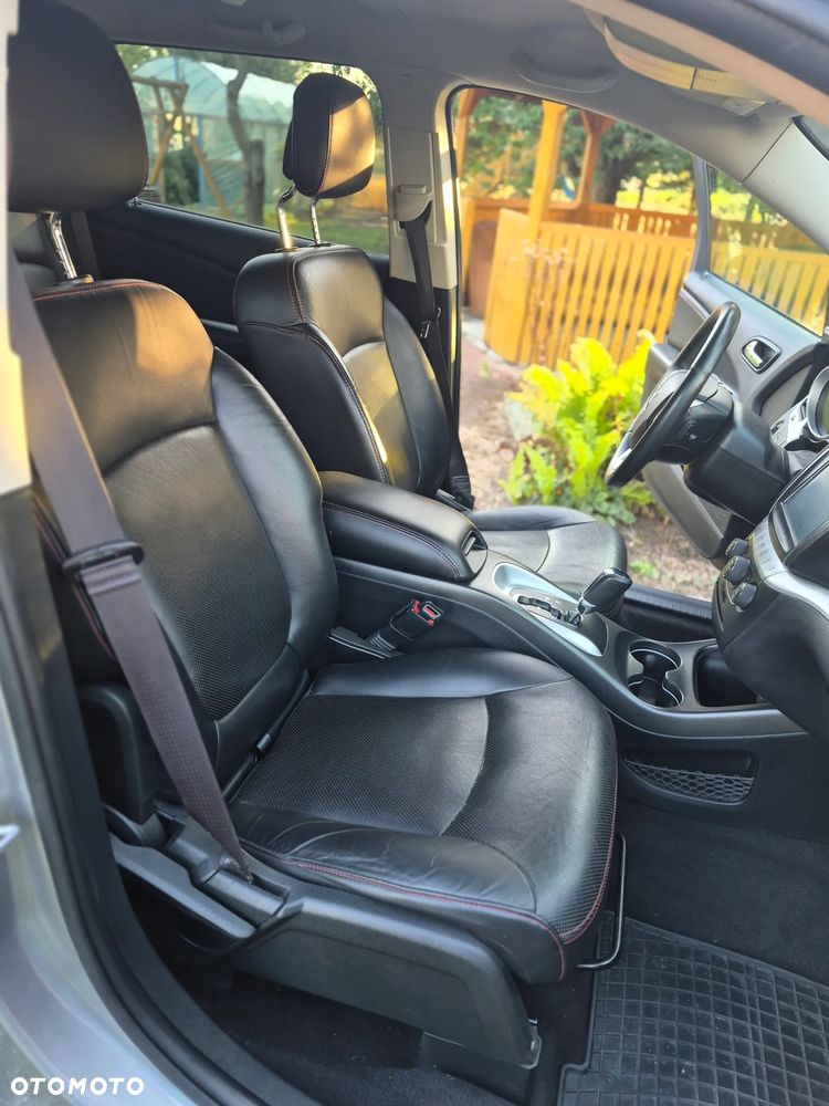 Dodge Journey - 11