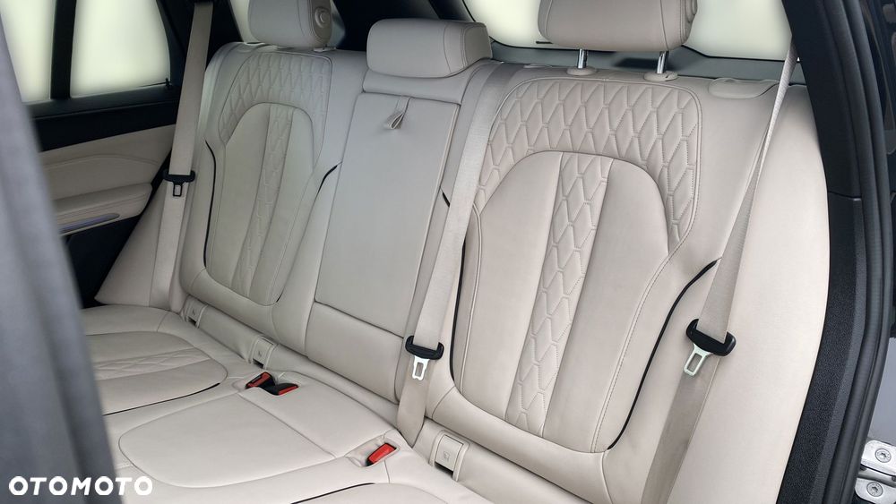 BMW X5 xDrive25d - 12