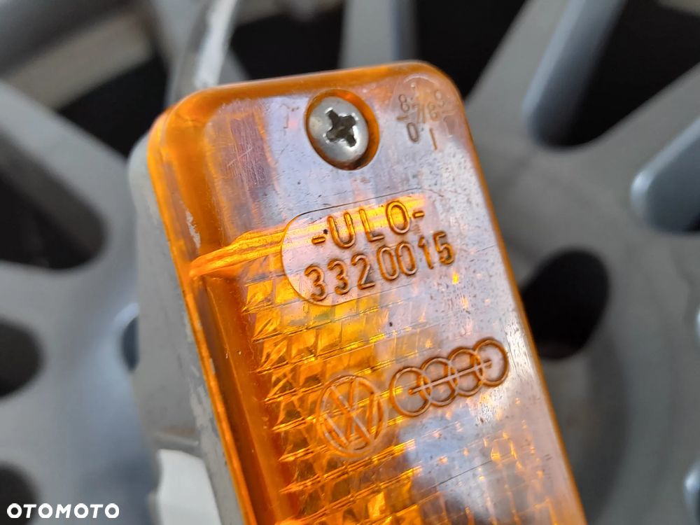 Lampa kierunkowskazu przód Volkswagen Golf 2 171953049F - 4