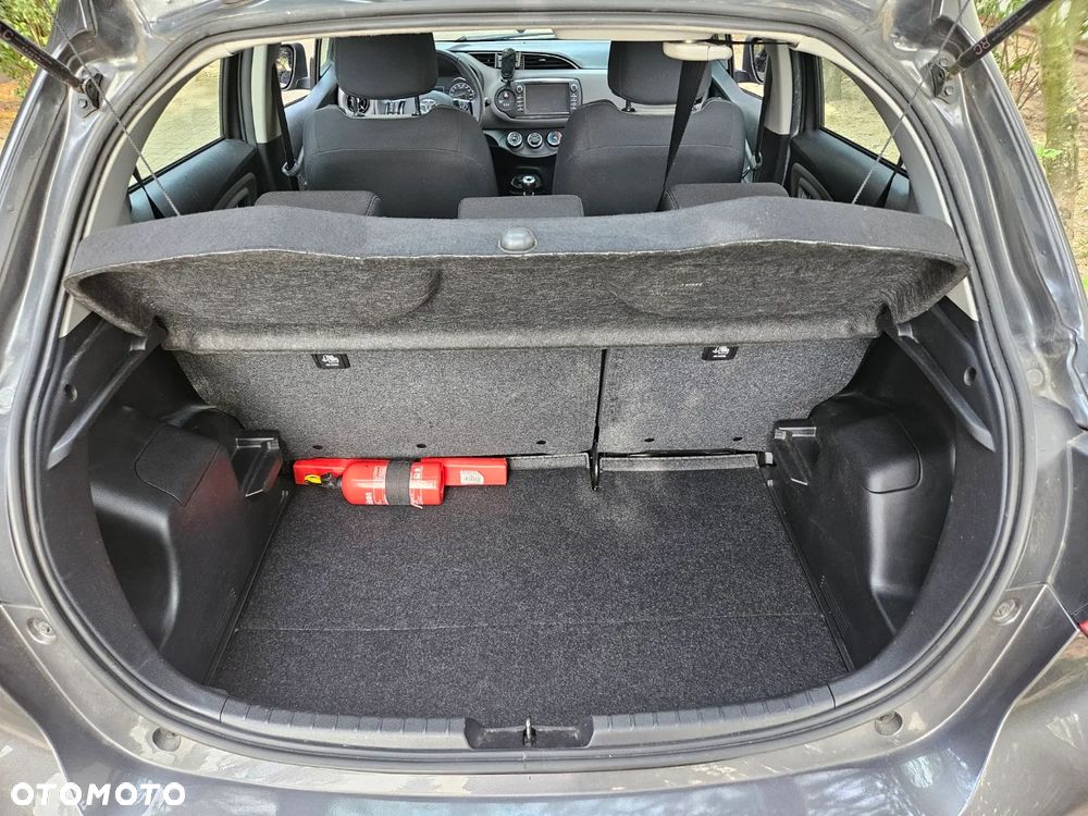 Toyota Yaris 1.5 Premium - 9
