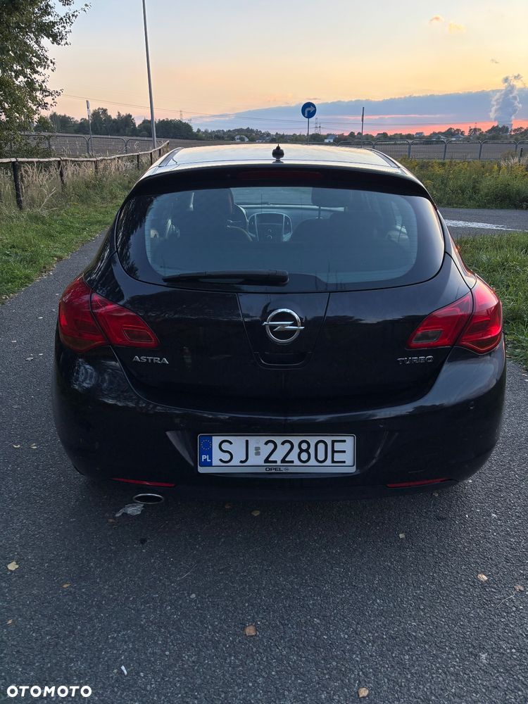 Opel Astra IV 1.6 T Cosmo - 10