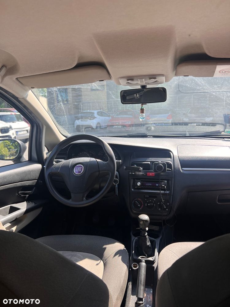 Fiat Linea 1.4 Dynamic - 6