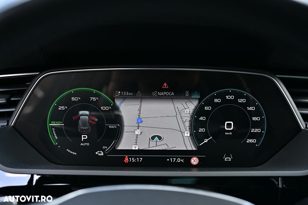 Audi e-tron 55 quattro - 23