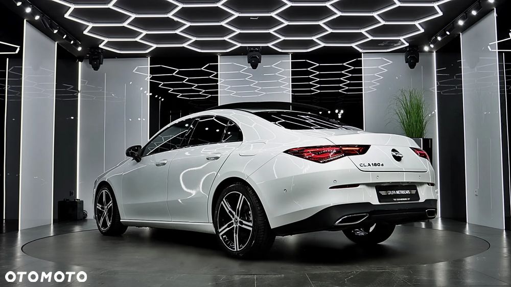 Mercedes-Benz CLA - 7