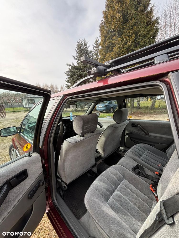 Volkswagen Passat 1.9 TD GL - 14