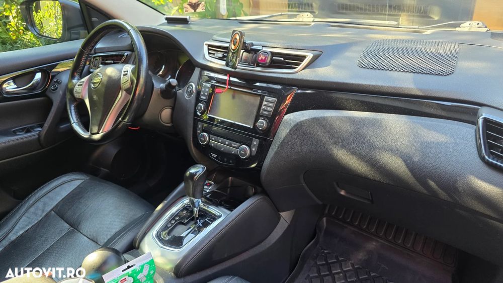Nissan Qashqai 1.6 DCI Xtronic TEKNA - 9