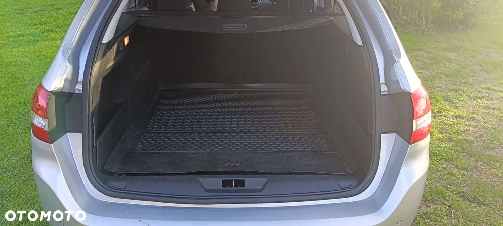 Peugeot 308 - 5