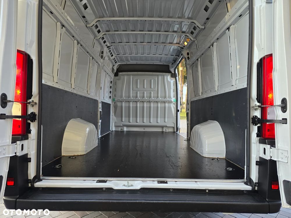 Fiat DUCATO L4H2 MAXI 1257Kg ŁADOWNOŚĆ SILNIK 2,3 IVECO POWER 180 KM SALON PL LEDY TEMPOMAT KAMERA COFANIA KLIMA AUOMATYCZNA SIEDZENIE KIEROWCY KOMFORTOWE, HYDRAULICZNE  OPONY ZIMA LATO SERWIS DO OSTATNIEGO Km STAN JAK NOWY - 21