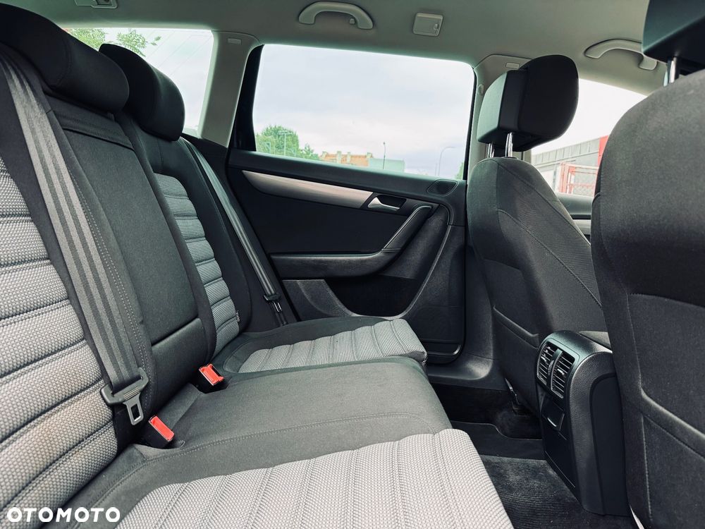 Volkswagen Passat Variant 1.4 TSI DSG BlueMotion Technology Exclusive - 18