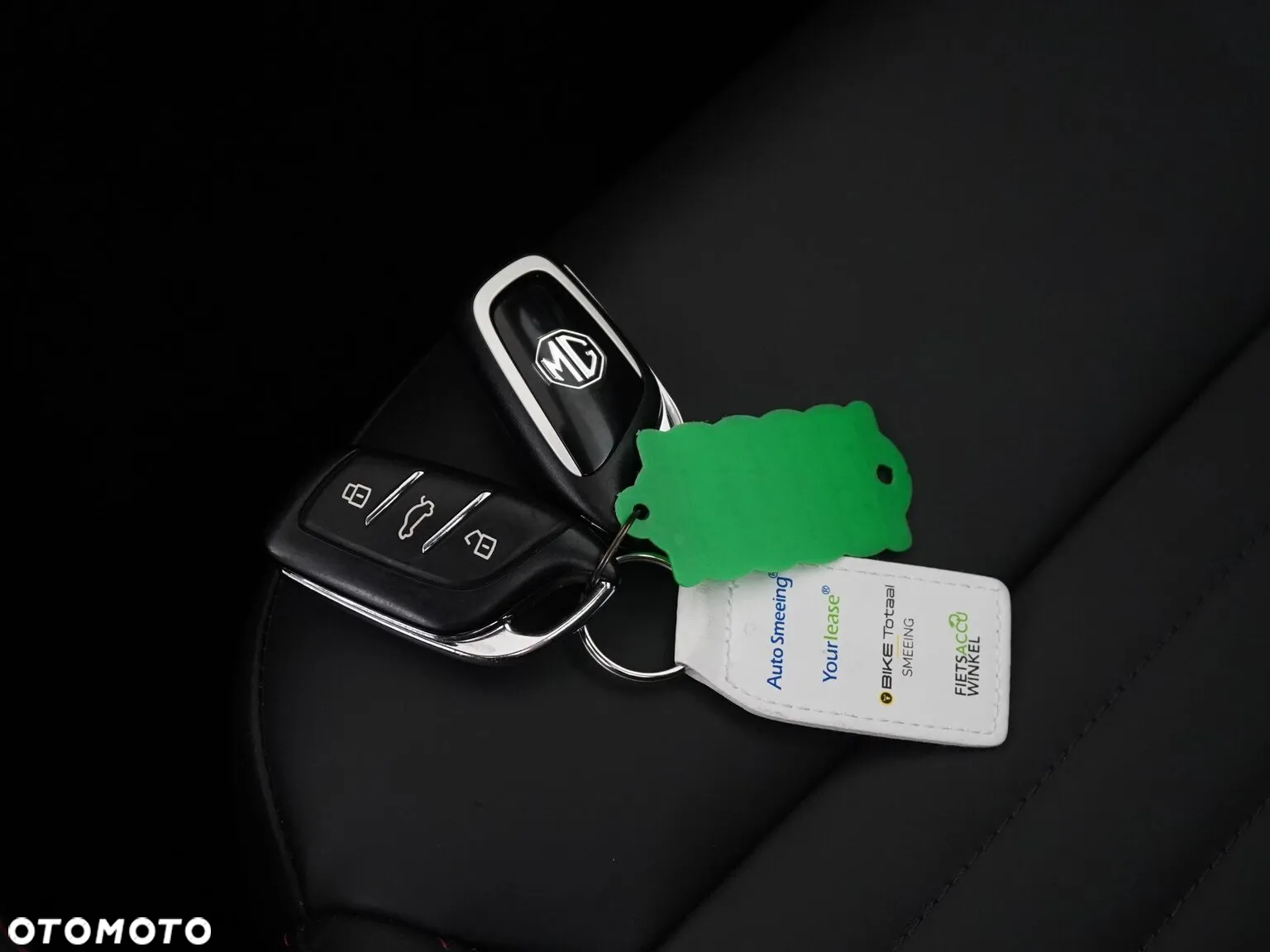 MG EHS PHEV Luxury - 27
