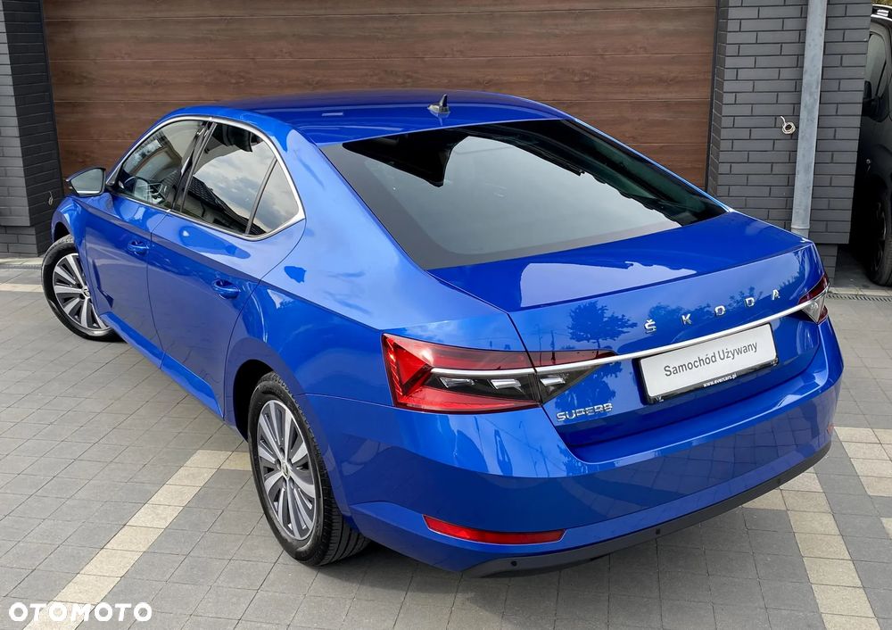 Skoda Superb 2.0 TDI SCR Style DSG - 5