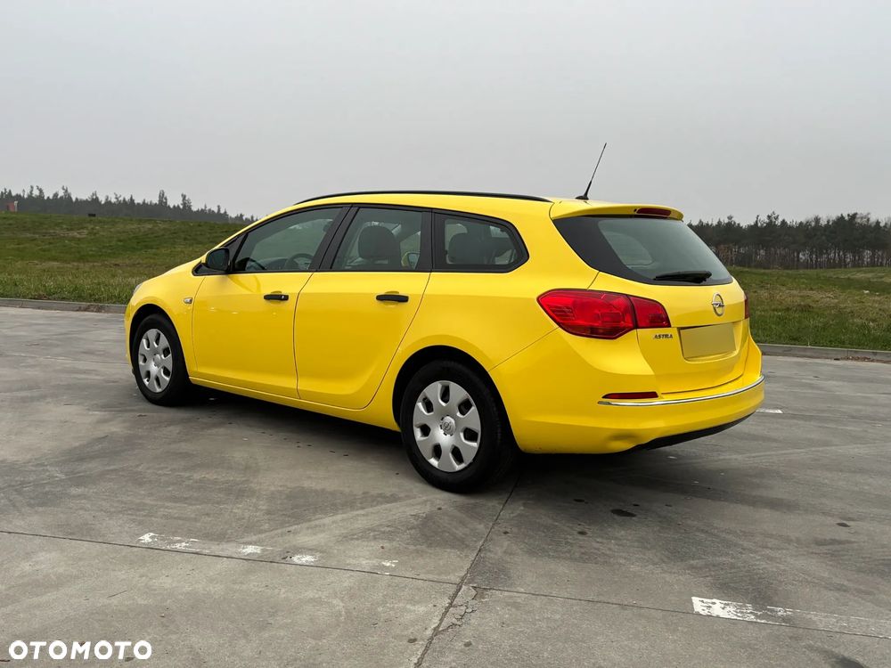 Opel Astra - 4