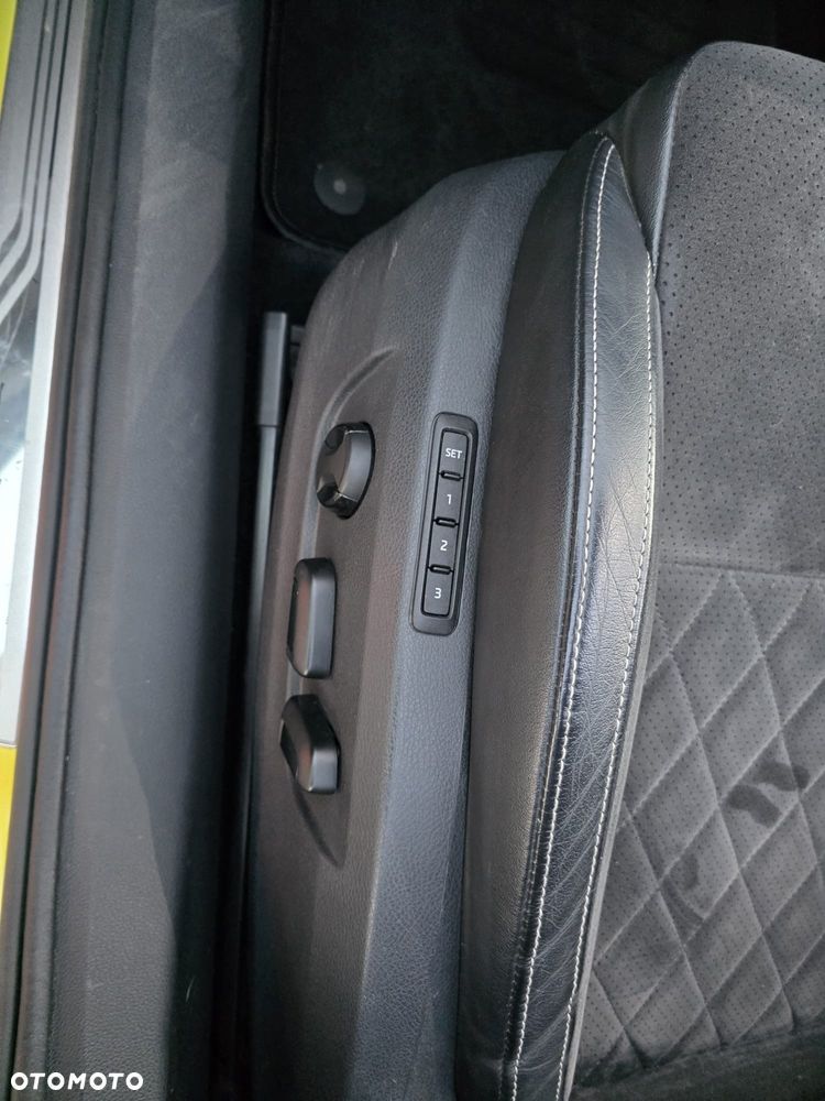 Skoda Superb 2.0 TSI Active DSG - 17