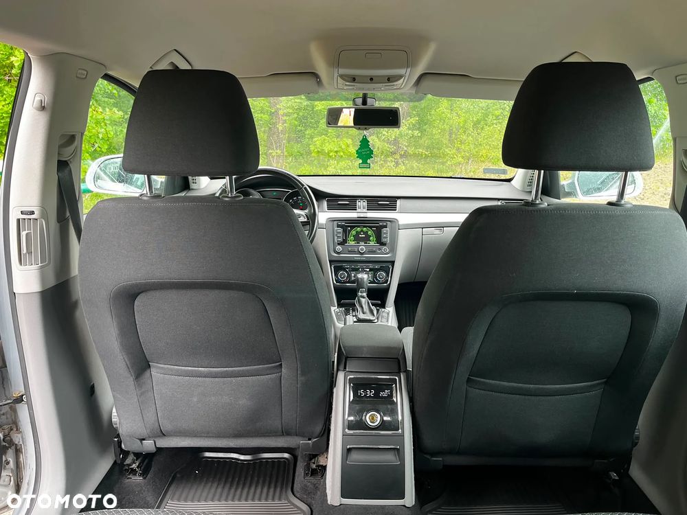 Skoda Superb 1.8 TSI Active DSG - 8