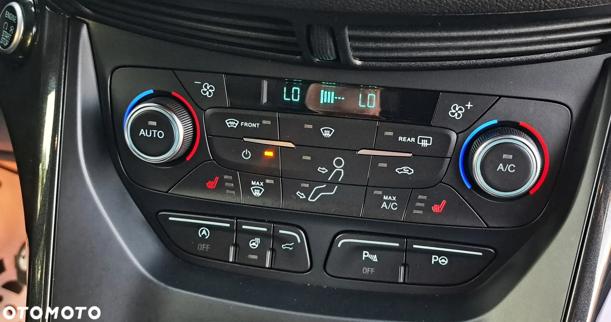 Ford Kuga 1.5 EcoBoost 2x4 ST-Line - 27