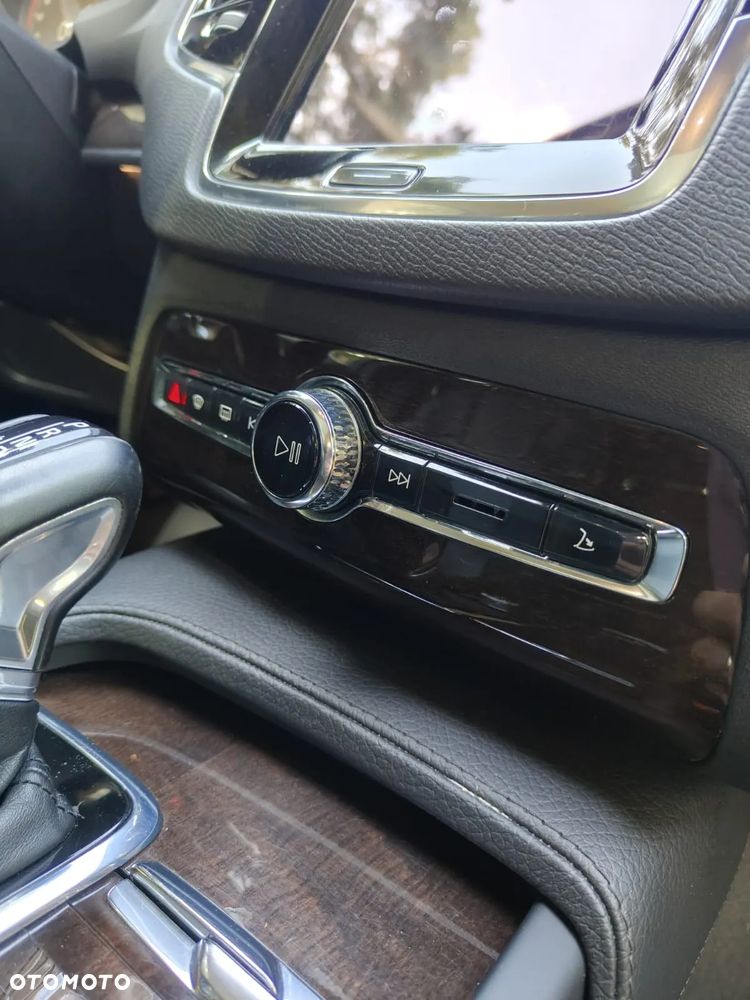 Volvo XC 90 T6 AWD Momentum 7os - 8