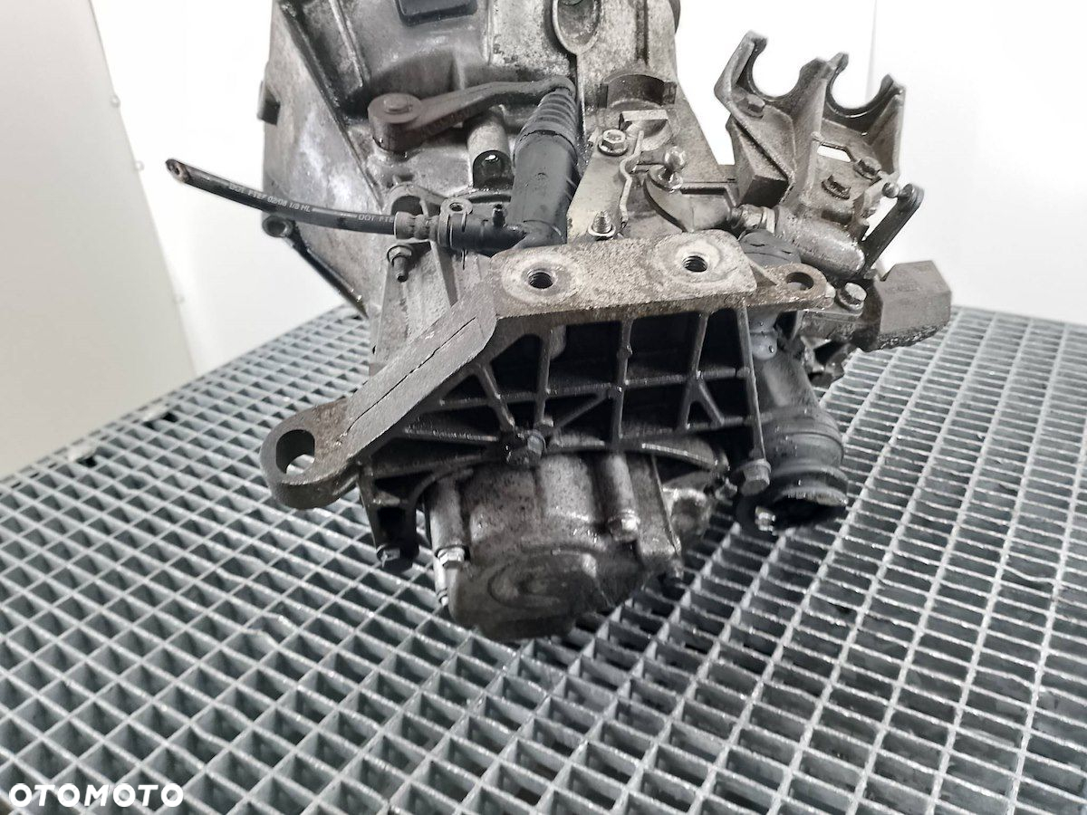 SKRZYNIA BIEGÓW MANUALNA FIAT GRANDE PUNTO 1.3 MULITIJET - 4