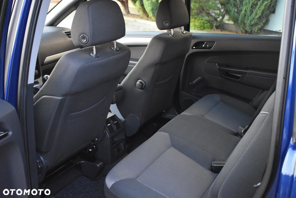 Opel Zafira - 31