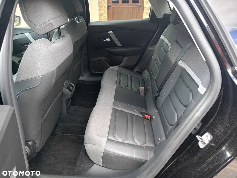 Citroën C4 BlueHDi 130 Stop&Start EAT8 SHINE - 12
